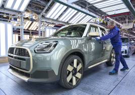 BMW도 결국 변심...英 MINI 전기차 전환 재검토