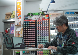 다임러 트럭, 악트로스 L 최상위 모델 위한 아트 데칼 컨셉 공개...10월 출시 예정