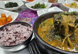 [국밥기행 #8] 느려서 행복한 신안 증도 이학식당